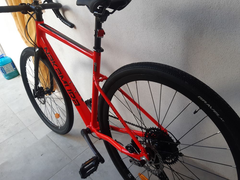 AFFAIRE : V&eacute;lo GRAVEL NAKAMURA, Century 170, quasi NEUF Vélos