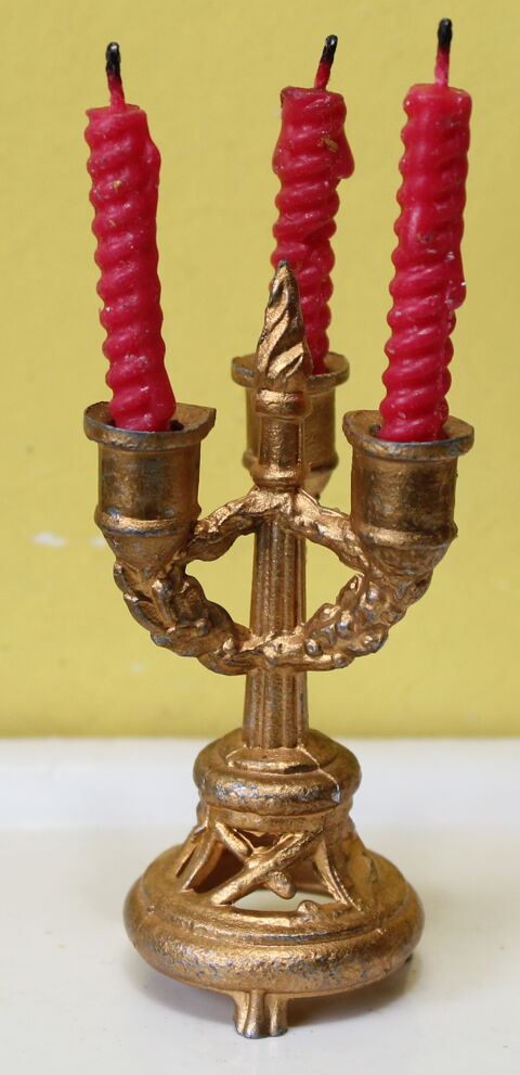 Bougeoir de poup�e en r�gule 20 Issy-les-Moulineaux (92)