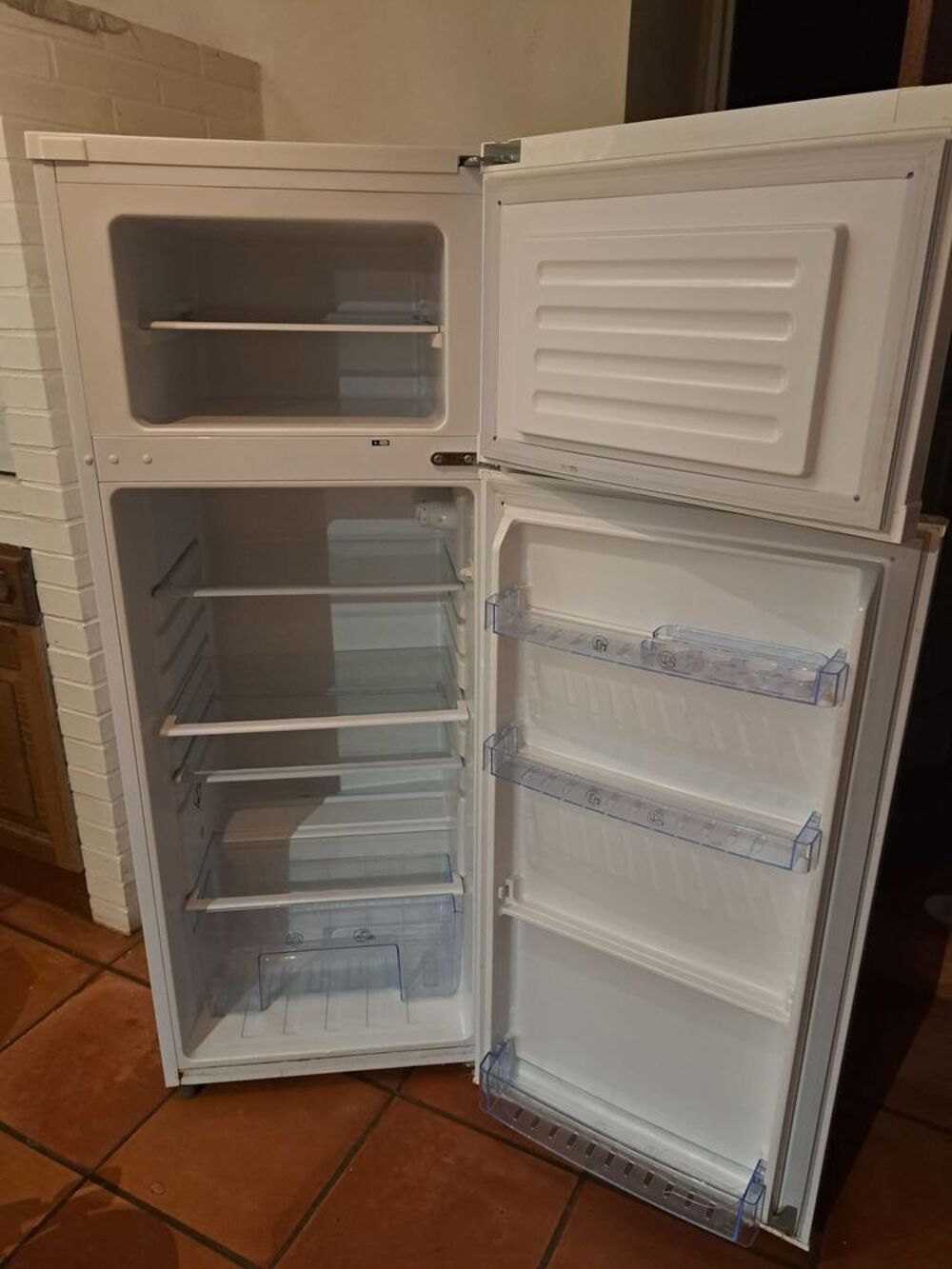 av frigo avec cong&eacute;lateur far Electroménager