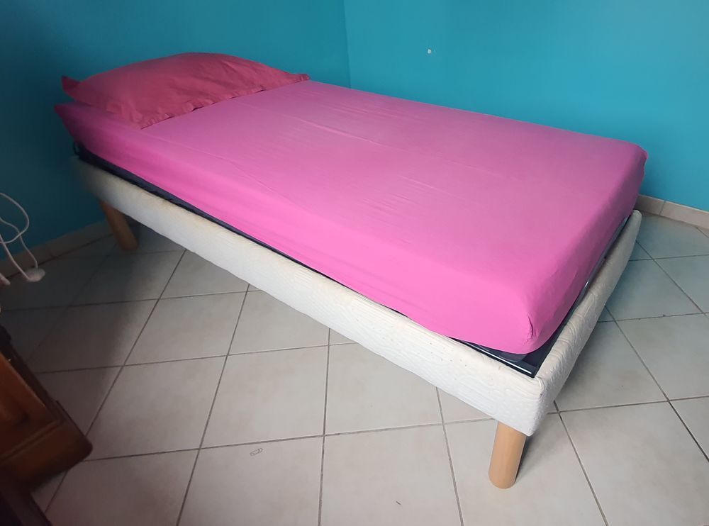 1 Sommier T.P.R Electrique avec matelas Meubles