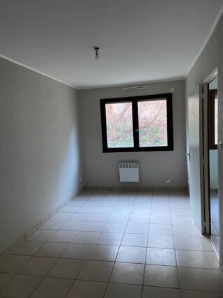  Appartement à louer 2 pièces 42 m²