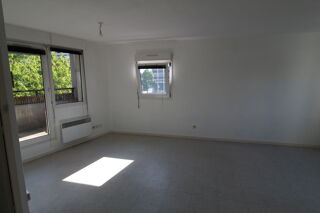  Appartement à louer 2 pièces 46 m²