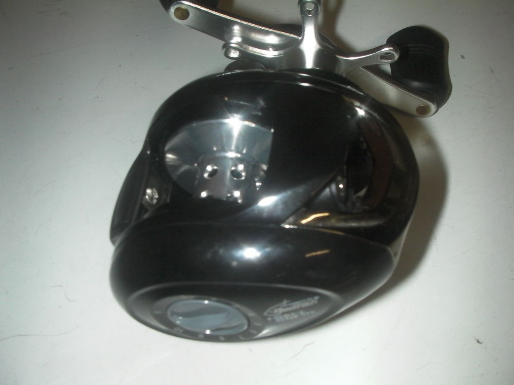Moulinet spinning red fish Sports
