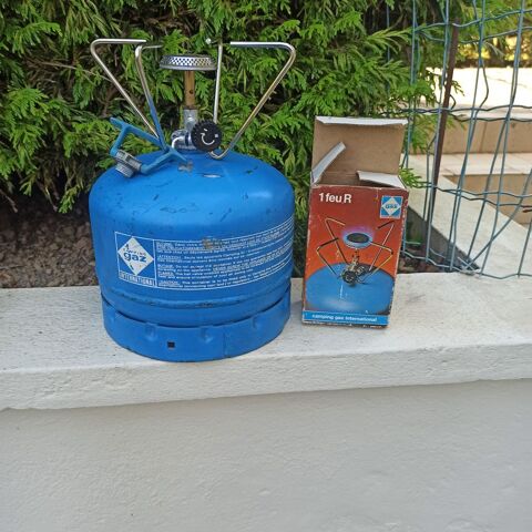 R�chaud neuf camping gaz plus bouteille pleine.
25 La Forest-Landerneau (29)