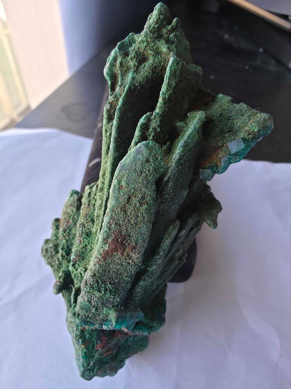 Dioptase Cristallis&eacute;e &amp; Malachite Velours RDC de Collection 196g 