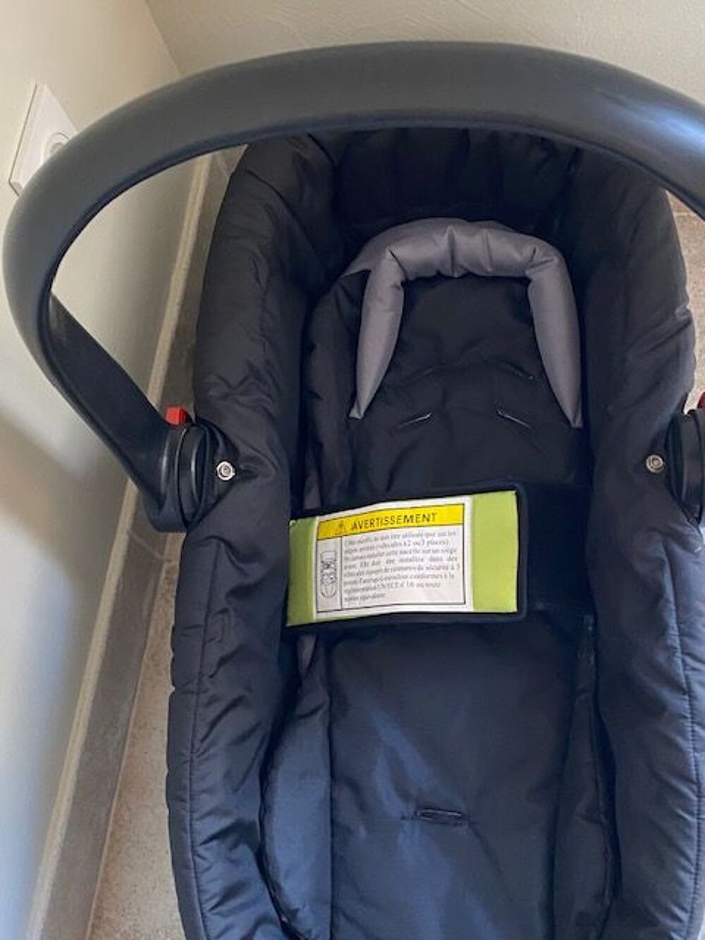 Nacelle, lit auto, base isofix &agrave; Montauban Pu�riculture