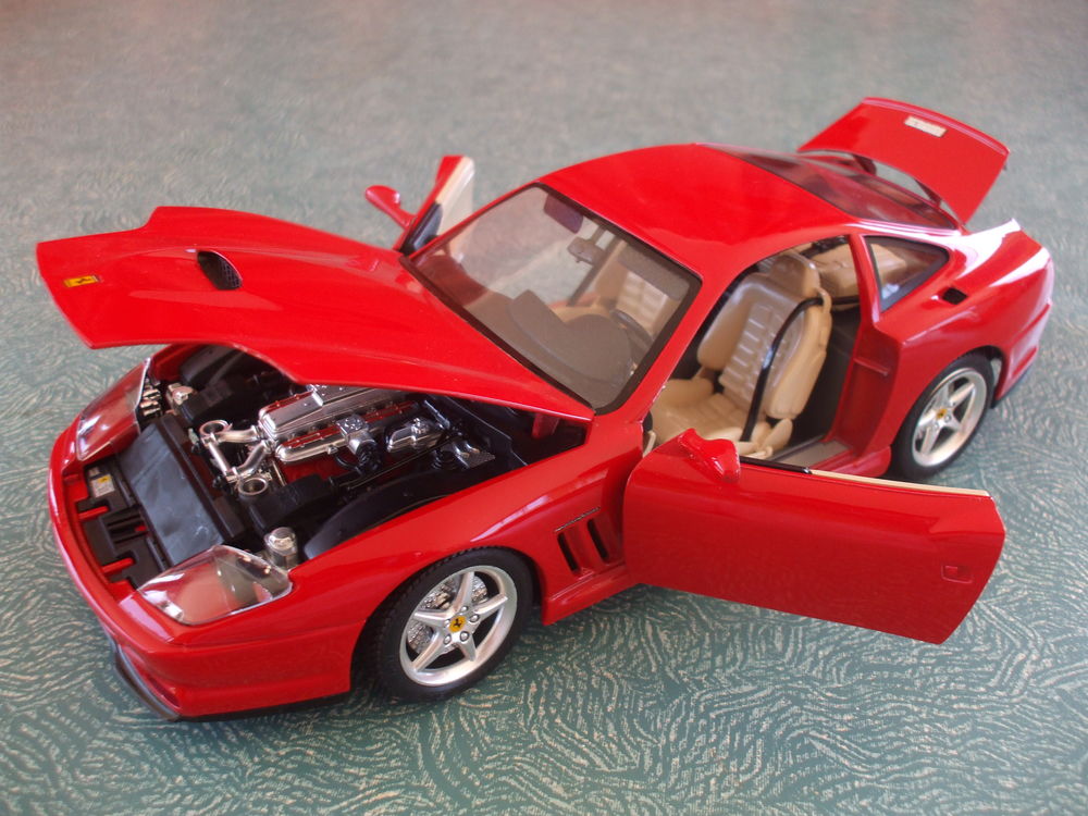 REF: 3064 FERRARI 550 MARANELLO ROUGE 1996 Jeux / jouets