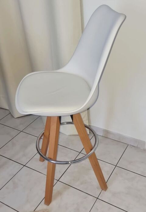 CHAISE TABOURET 30 La Garde (83)