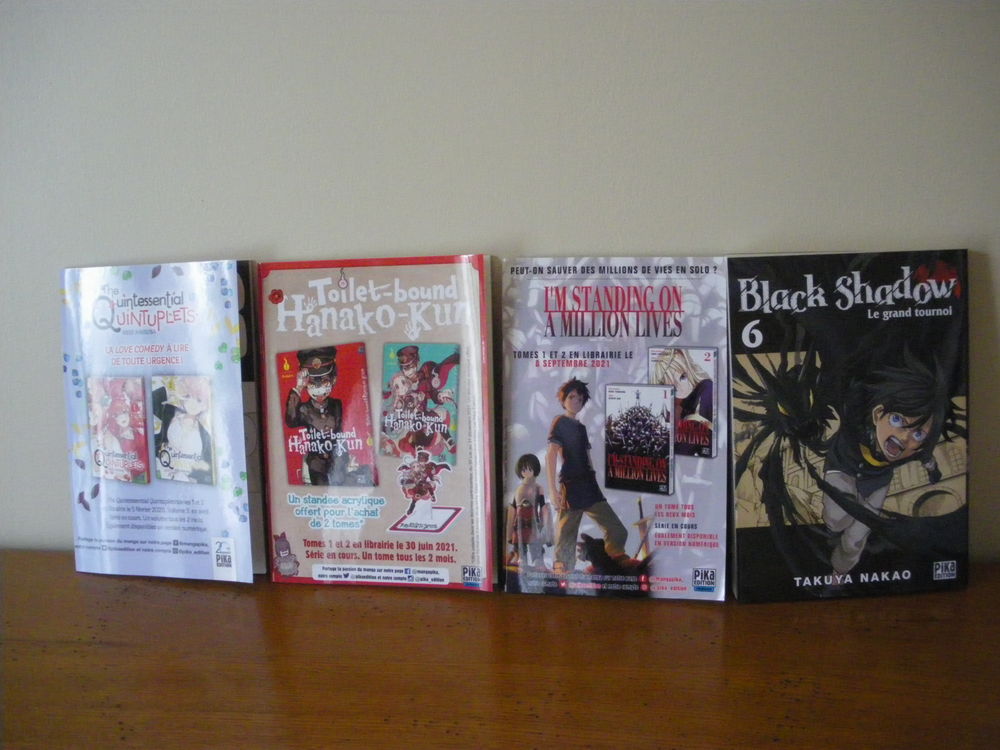 Lot livres BLACK SHADOW Livres et BD