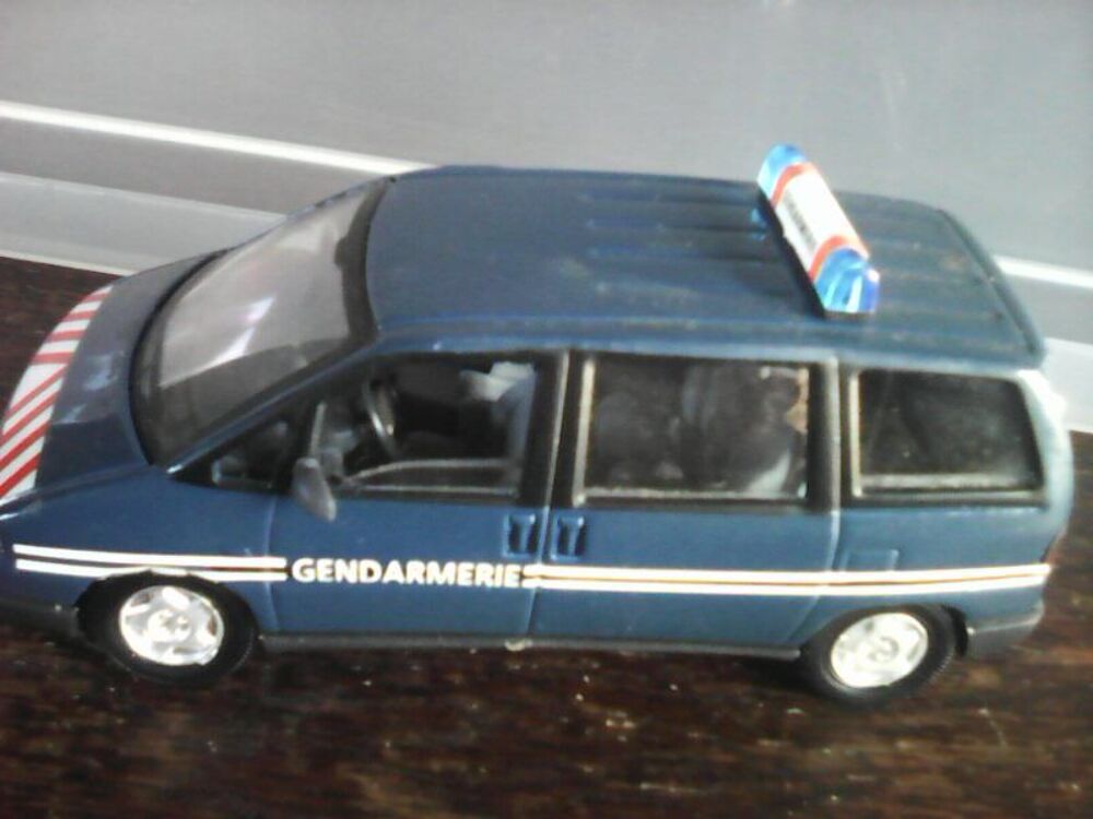 Voiture Peugeot 806 Gendarmerie Norev 1/43 