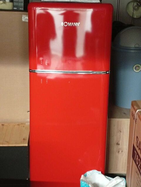 Frigo rouge Vintage état neuf 250 euros Pirey (25)