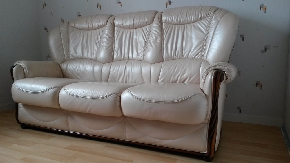 Canap&eacute; 3 places et fauteuil cuir agneau rose nacr&eacute; Meubles
