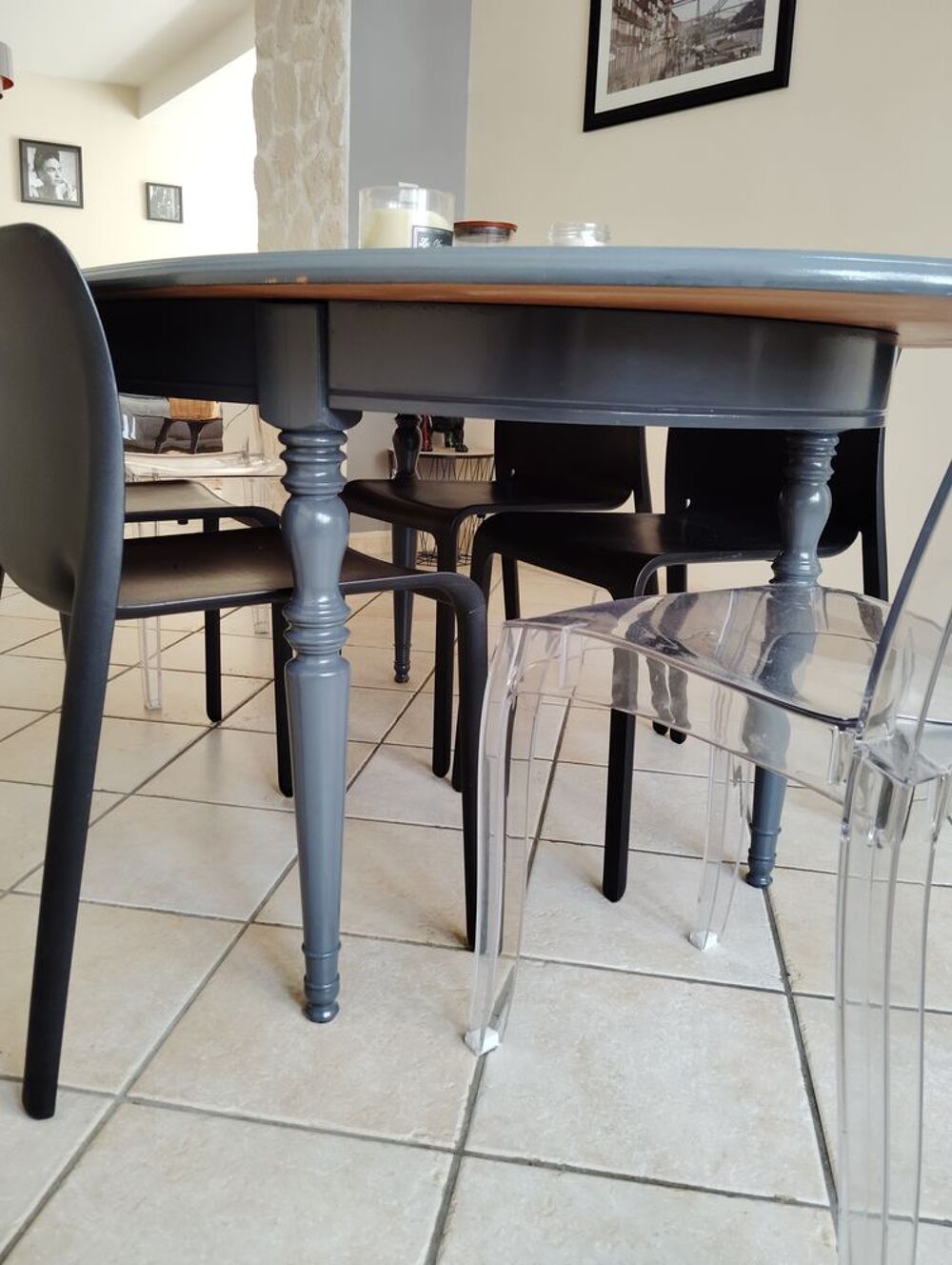 Table de salle &agrave; manger relook&eacute;e Meubles