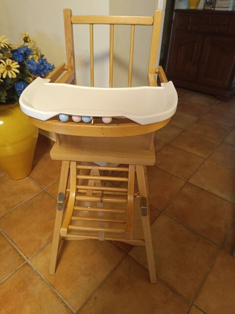 Chaise haute bois avec plateau plastique 25 Cahuzac-sur-Vère (81)