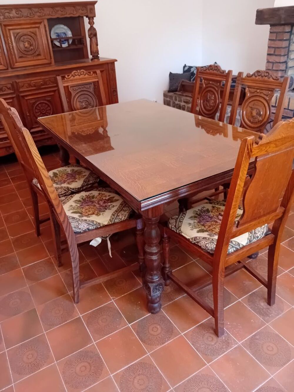 salle &agrave; manger 
Style breton Meubles