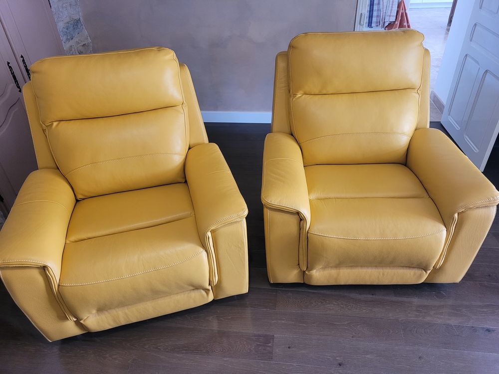Canap&eacute; cuir vachette jaune 3 places 2 relax et 2 fauteuils Meubles