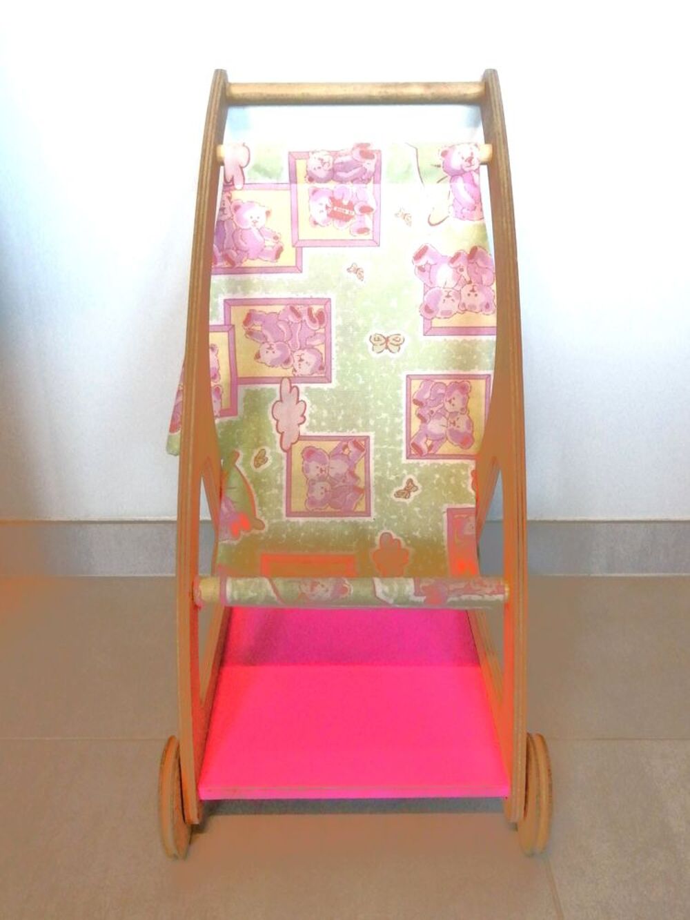 Poussette jouet en bois pour enfant Jeux / jouets