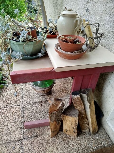 Table atelier / jardin 10 Voreppe (38)
