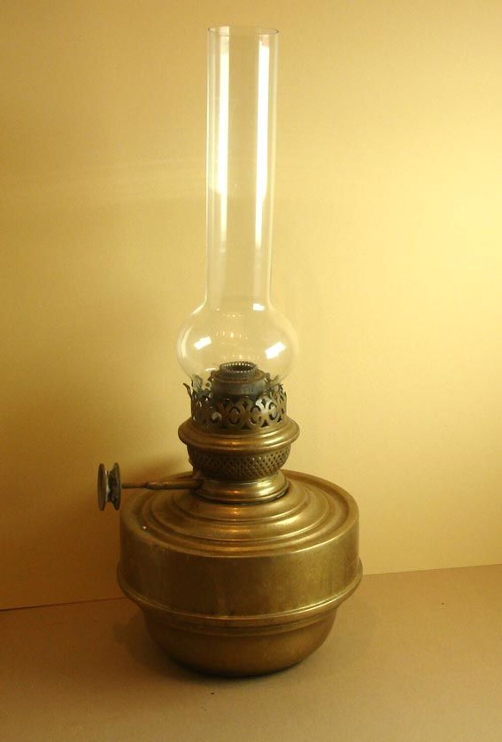 LAMPE A PETROLE
Dcoration