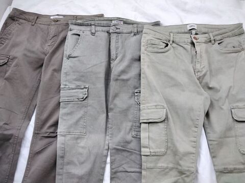 Lot de 3 pantalon  18 Saint-Hilaire (38)