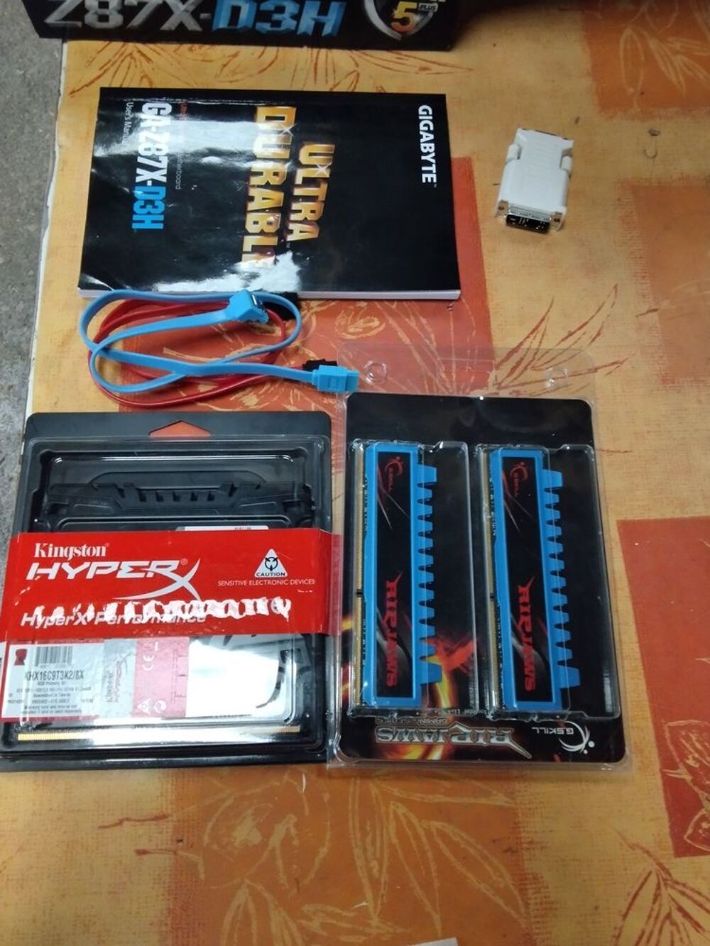 A vendreCarte m&egrave;re gigabyte Matériel informatique