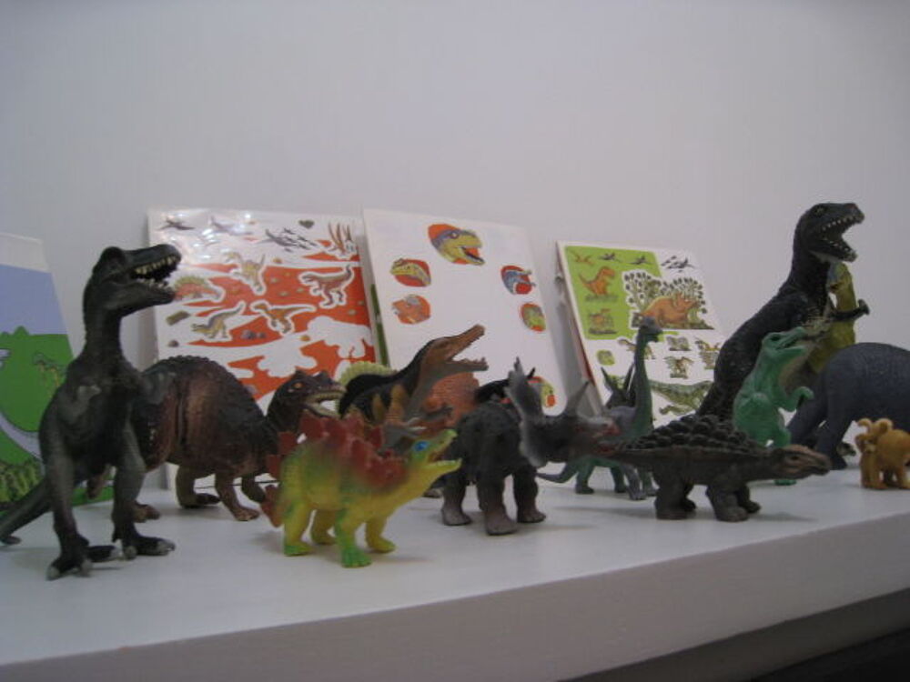 Lot le monde des dinosaures Jeux / jouets