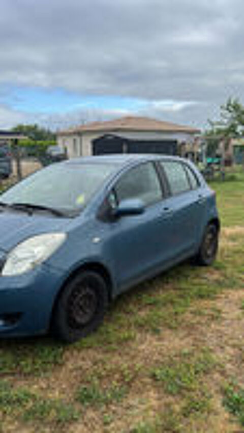 Yaris 1.0 - 69 VVT-i Luna 2005 occasion 33240 Saint-Laurent-d'Arce