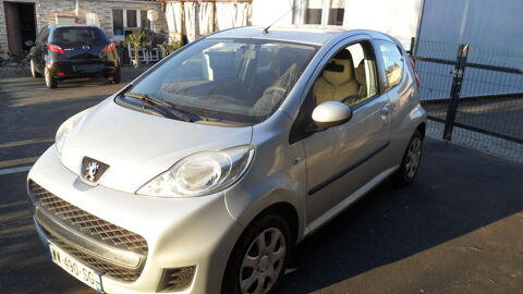 Peugeot 107 1.4 HDi 54ch BLUE LION Trendy