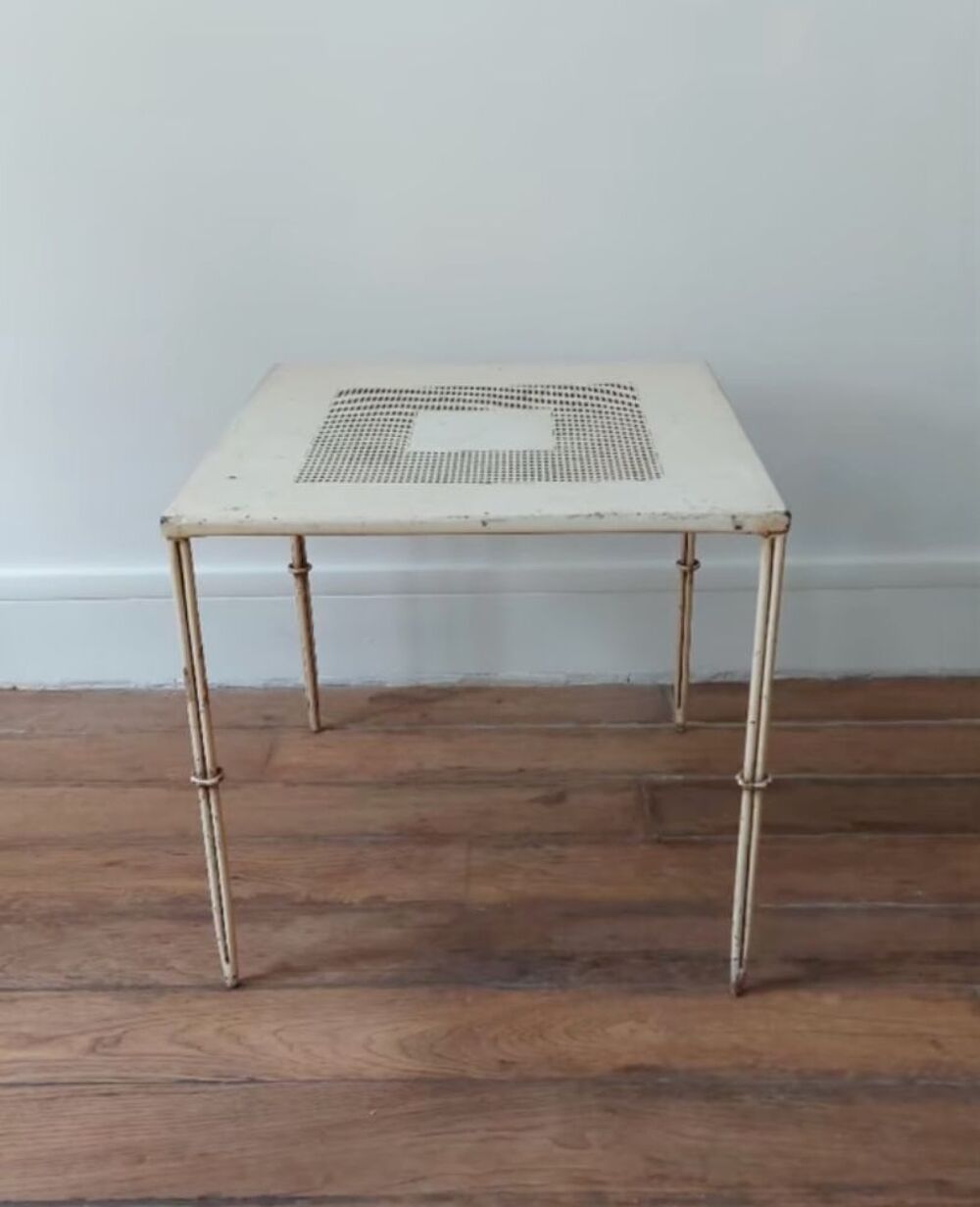 Table basse de jardin en m&eacute;tal ajour&eacute; Jardin