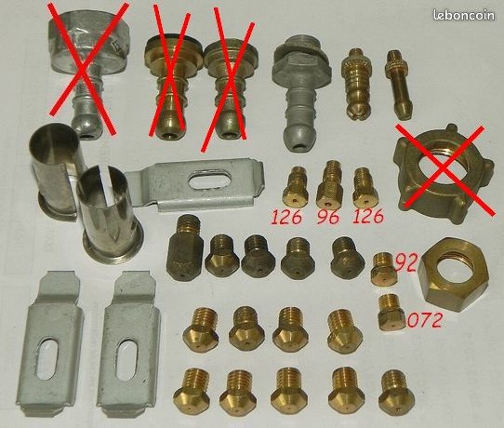 LOT d'accessoires GAZ et RADIATEURS, injecteurs, t&eacute;tines etc Bricolage