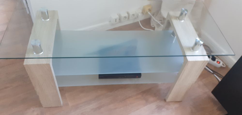 TABLE VERRE TELEVISION Meubles