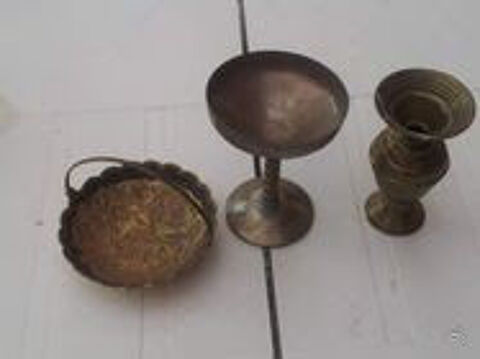 Divers pots en bronze - état correct 0 Mérignies (59)