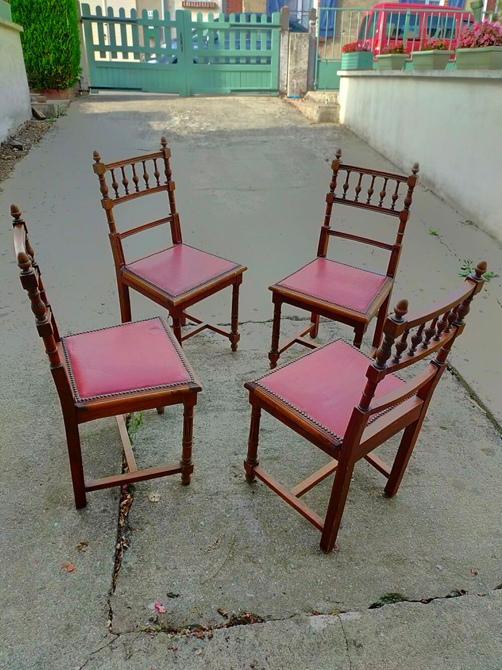 4 CHAISES HENRI II Meubles