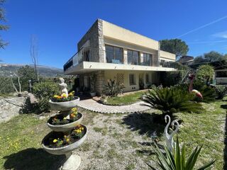  Villa � vendre 9 pi�ces 254 m� Peymeinade