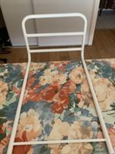   Barre de lit pour aide au coucher et au lever 