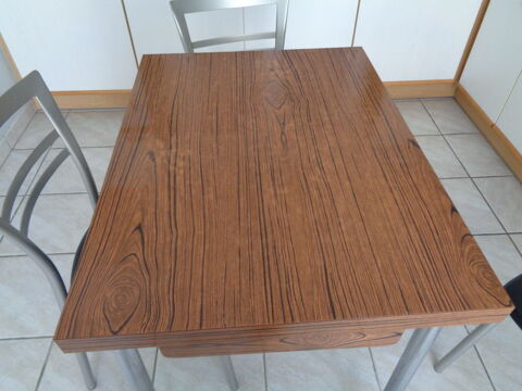 TABLE EN FORMICA AVEC RALLONGES ET TIROIR 25 Plouigneau (29)