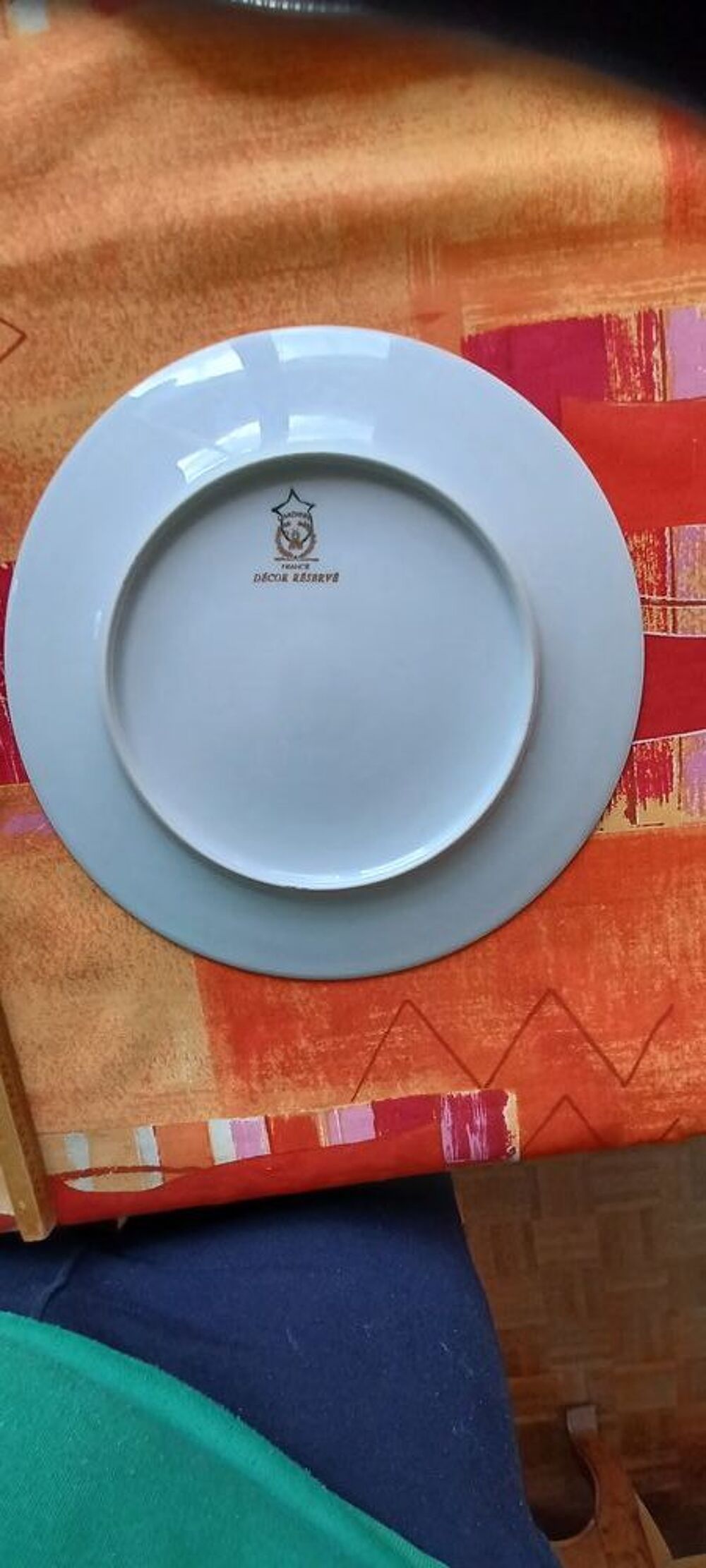 13 assiettes en porcelaine e de limoge Cuisine