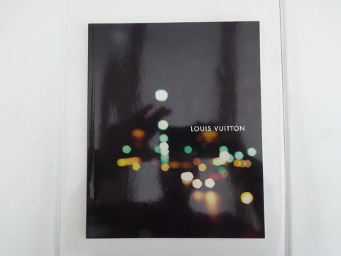 Livre Louis Vuitton catalogue 2006 20 Bièvres (91)