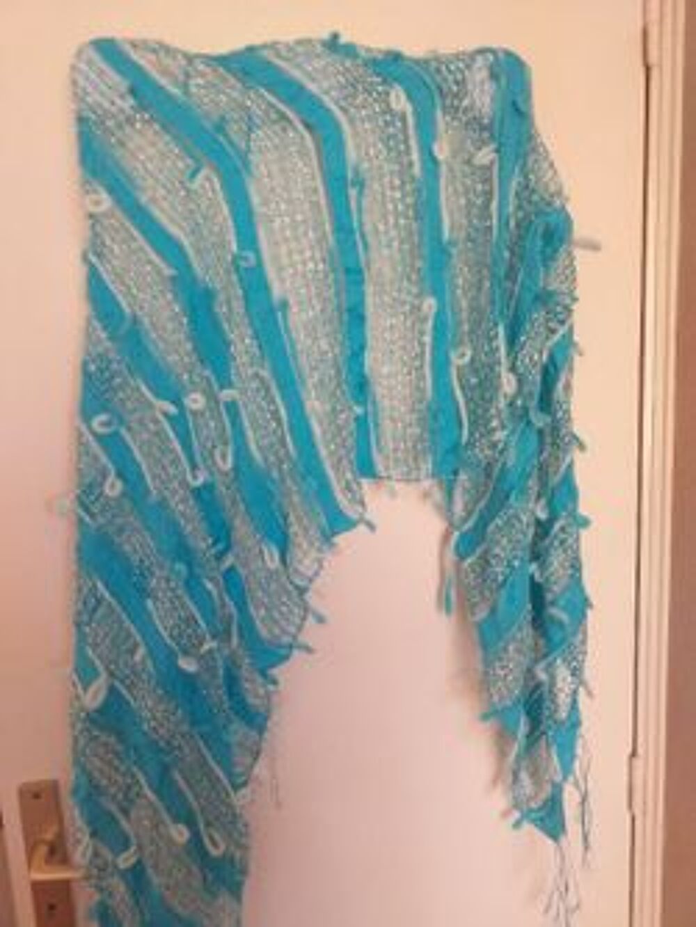 CHALE ECHARPE VINTAGE 54 X 160 YVES ROCHER Vêtements