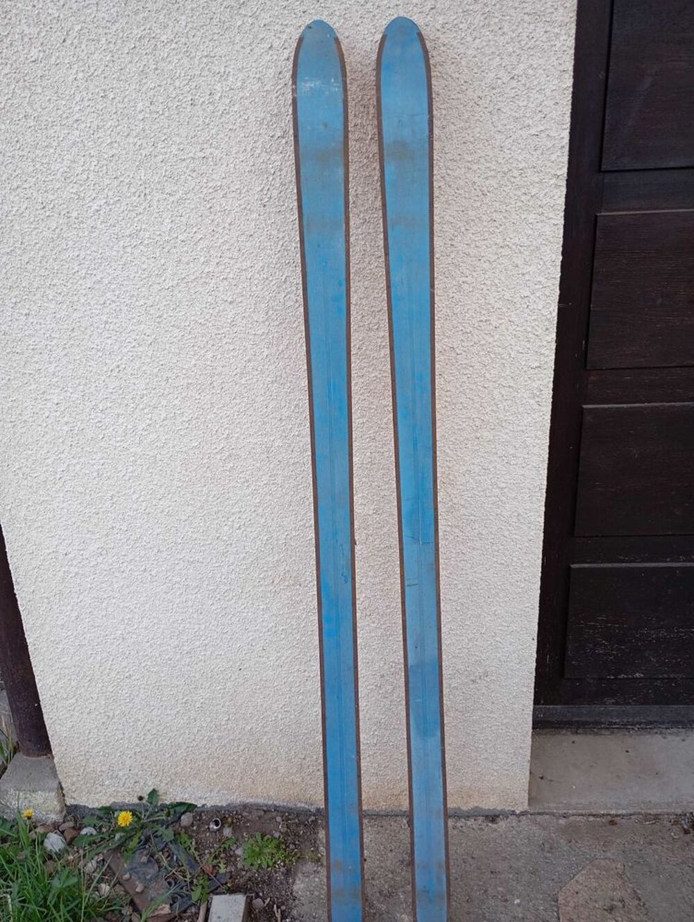 Skis vintage Dynastar €" d&eacute;co montagne / chalet authentique 
