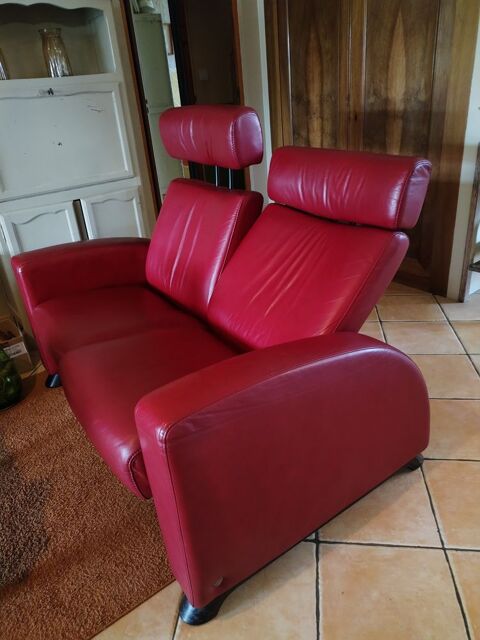 Canap 2 places cuir rouge Stressless 300 Nantes (44)