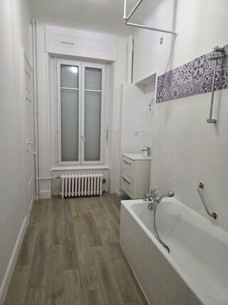  Appartement à louer 4 pièces 100 m² Malzéville