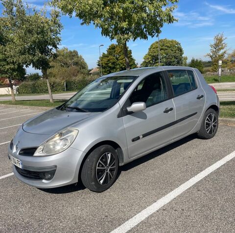 Renault clio iii Clio 1.5 dCi 85 Confort Dynamique