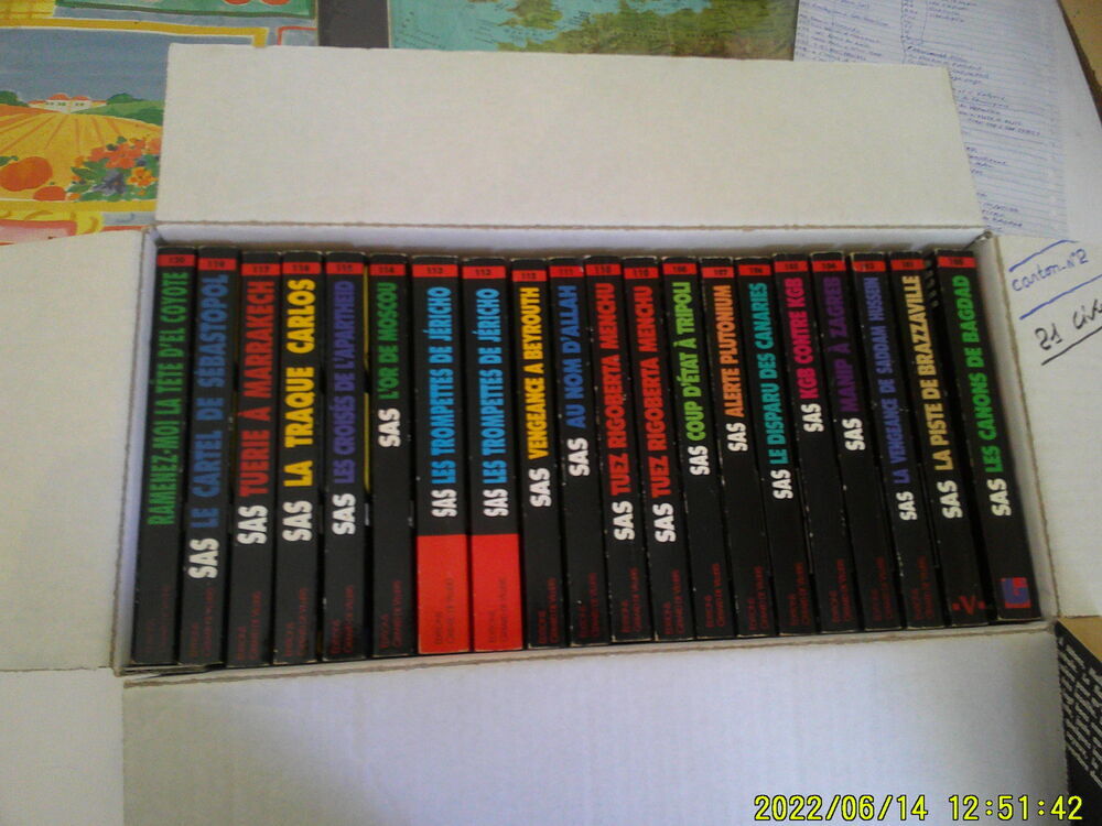 un lot de ( 84 ) Livres . " S.A.S " Livres et BD