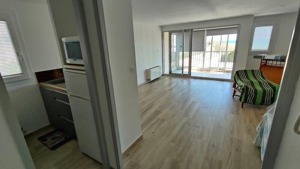 Vente Appartement LE CAP D'AGDE: AVANT PORT Vue mer et chenal, T3  de 66m² env. rénové , loggia, parking, Le cap d agde