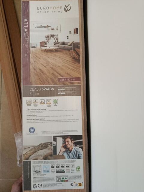 Revetement de sol stratifié gamme Villa marque AJ TIMBER 460 Reillanne (04)
