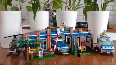 JOUET LEGO
45 Bordeaux (33)