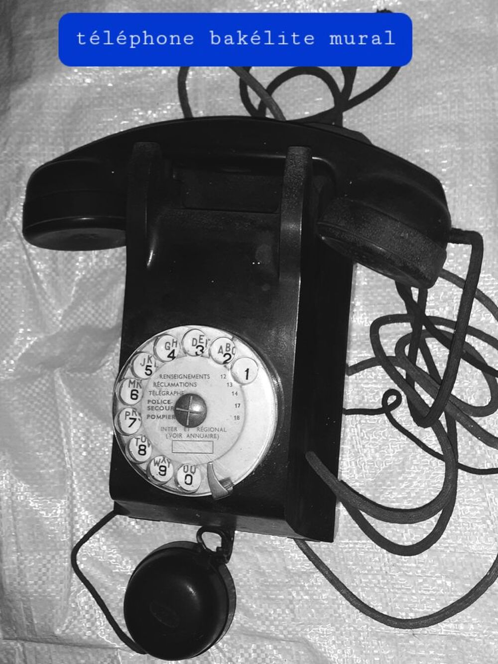 2 Anciens t&eacute;l&eacute;phonee bak&eacute;lite noir Téléphones et tablettes