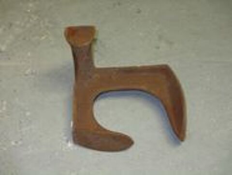 trs RARE = Enclume de cordonnier en fer 38 Mrignies (59)