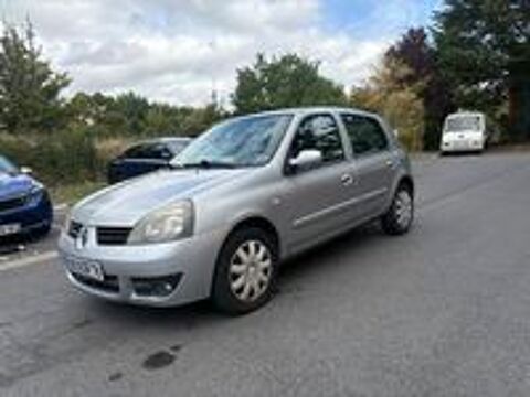 Clio II RENAULT CLIO II (2) CAMPUS 1.5 DCI 80 5P 2007 occasion 95610 &Eacute;ragny
